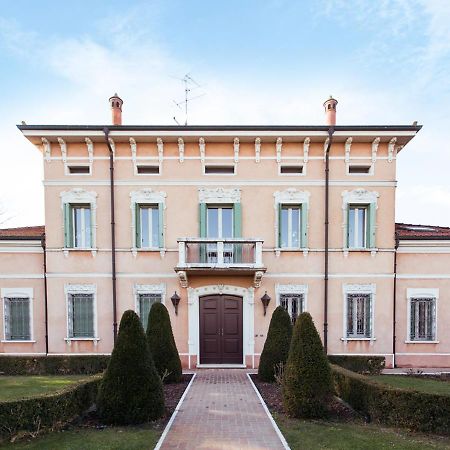 B&B Residence Il Ciliegio , Via Villa Superiore 93 Luzzara 苏扎拉 外观 照片