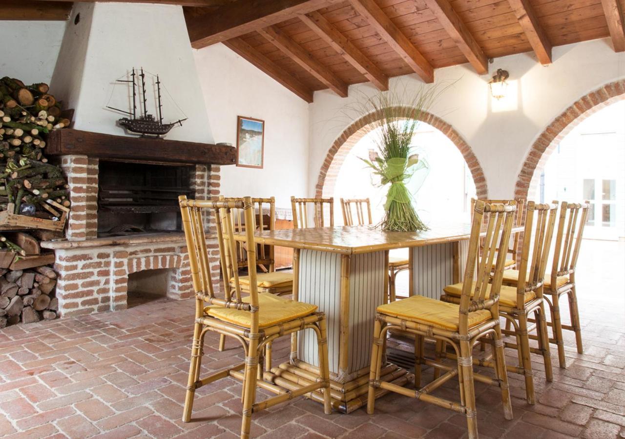 B&B Residence Il Ciliegio , Via Villa Superiore 93 Luzzara 苏扎拉 外观 照片