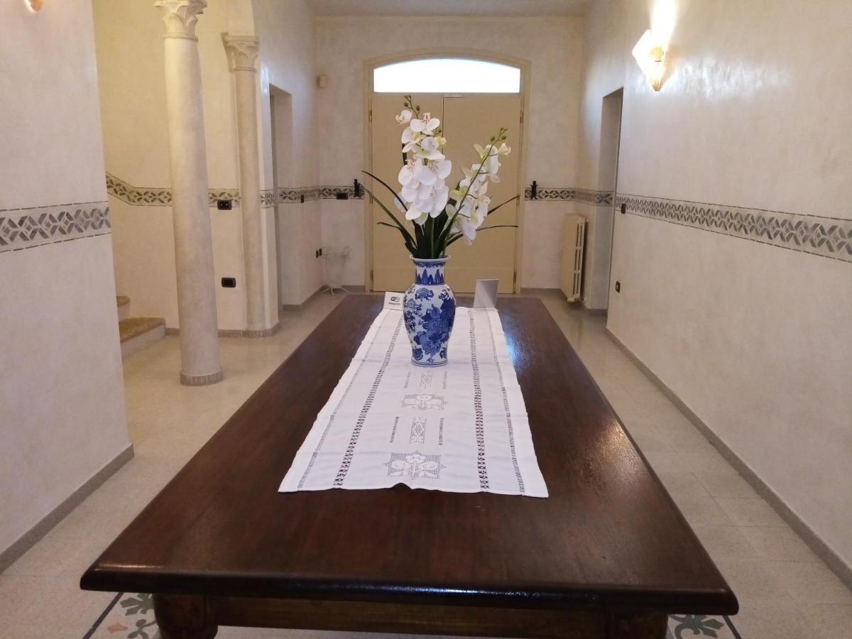 B&B Residence Il Ciliegio , Via Villa Superiore 93 Luzzara 苏扎拉 外观 照片