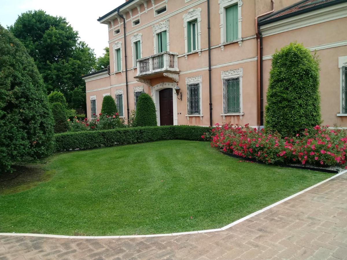 B&B Residence Il Ciliegio , Via Villa Superiore 93 Luzzara 苏扎拉 外观 照片