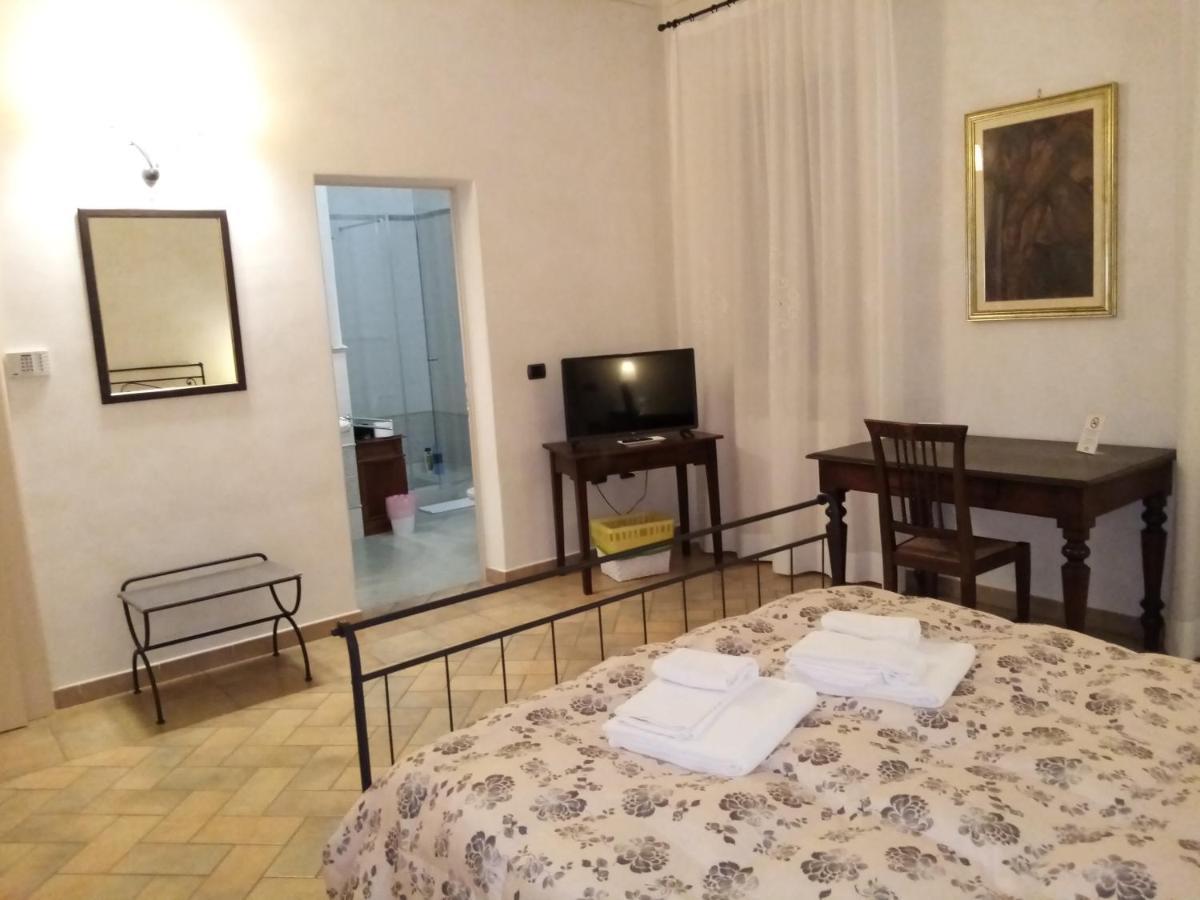 B&B Residence Il Ciliegio , Via Villa Superiore 93 Luzzara 苏扎拉 外观 照片
