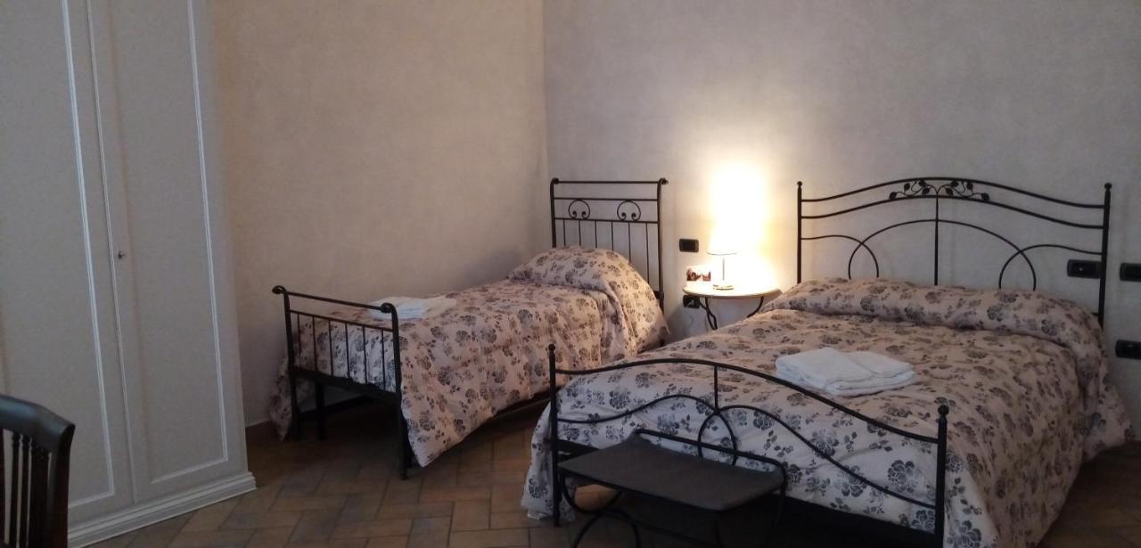 B&B Residence Il Ciliegio , Via Villa Superiore 93 Luzzara 苏扎拉 外观 照片