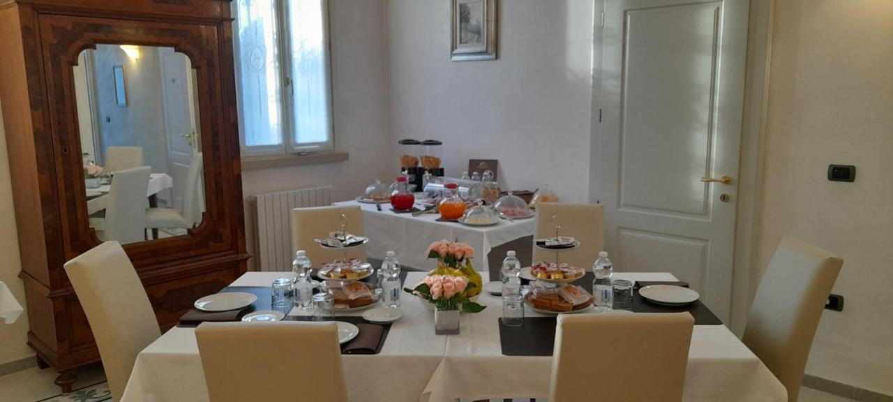 B&B Residence Il Ciliegio , Via Villa Superiore 93 Luzzara 苏扎拉 外观 照片